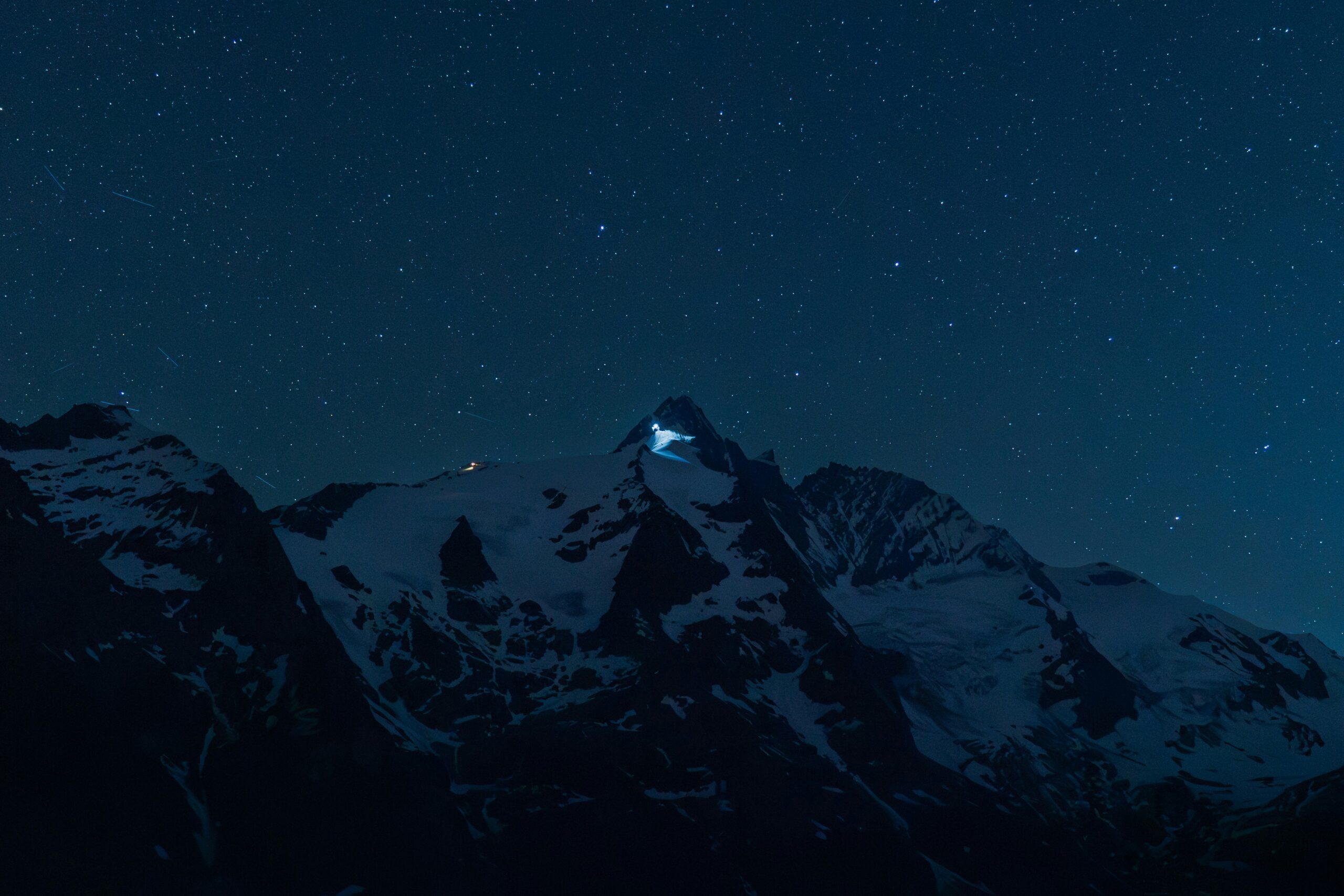 ahmet yuksek 1E3gWJFOXms unsplash scaled